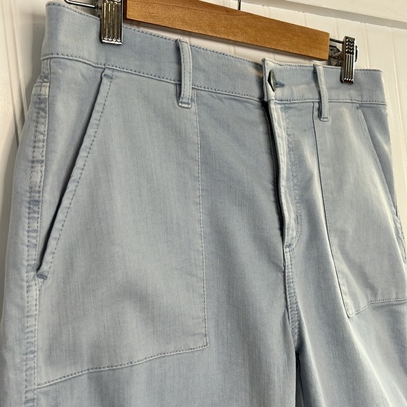 LOFT Skinny Crop with Frayed Hem Light Wash 8 / 29 - Picture 2 of 15